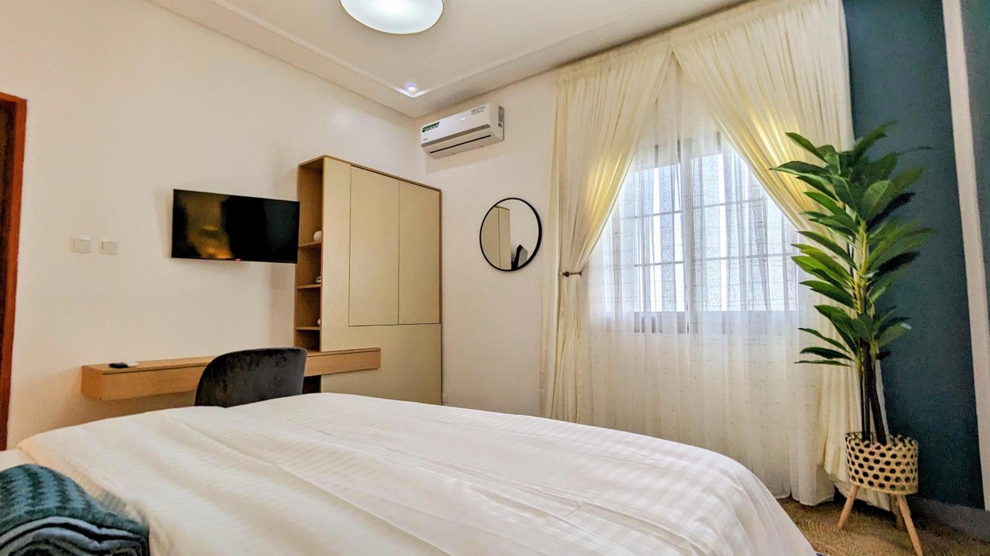 Lighthouse Signature Suites Dakar Exterior photo